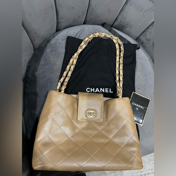 Rare Iridescent CHANEL Kelly Vintage Bag - Picture 4 of 17